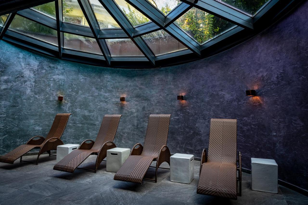 Hotel Latini 젤암제 외부 사진