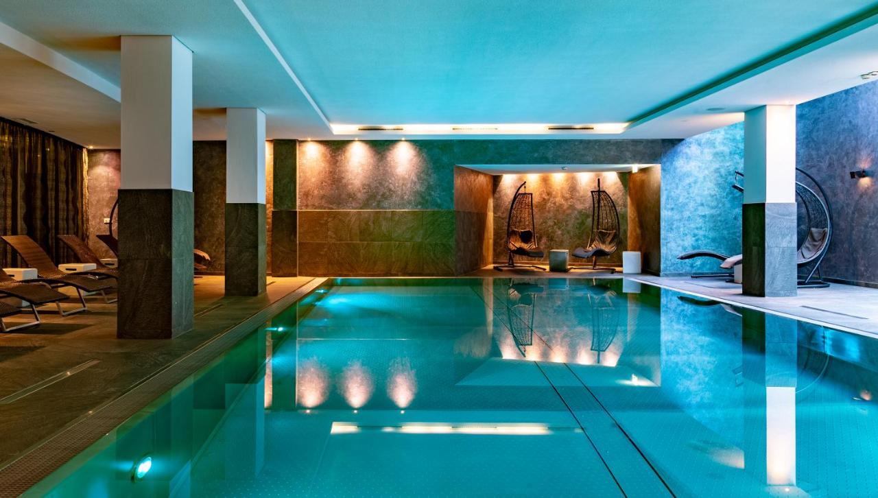 Hotel Latini 젤암제 외부 사진