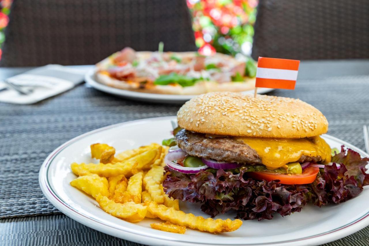 Hotel Latini 젤암제 외부 사진