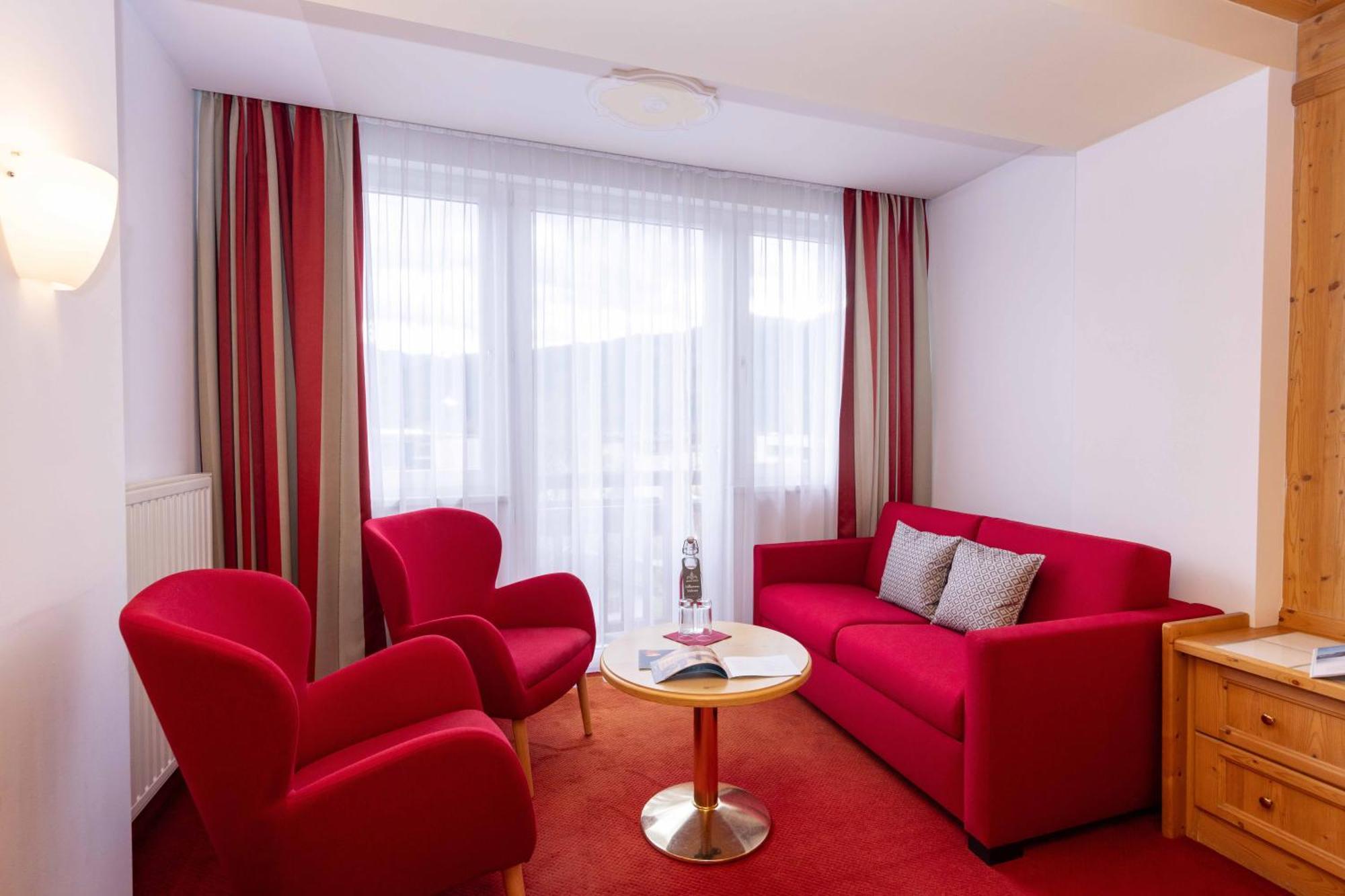 Hotel Latini 젤암제 외부 사진